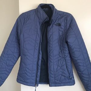 Blue North Face zip ski and snow jacket